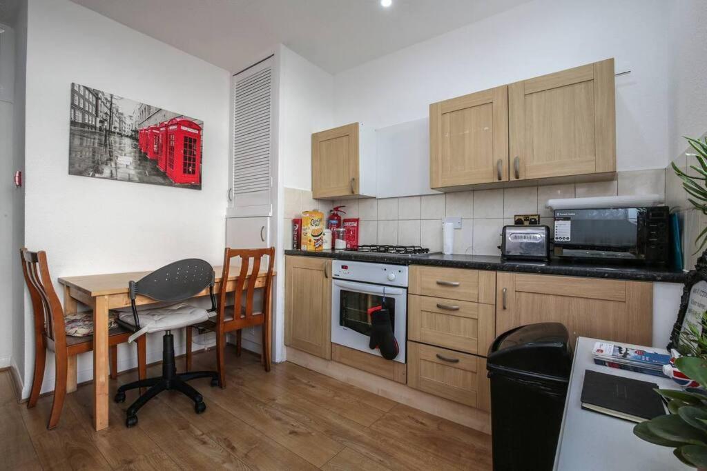 Large Modern Apartment With Garden Sleeps 10 Guests London Eksteriør bilde